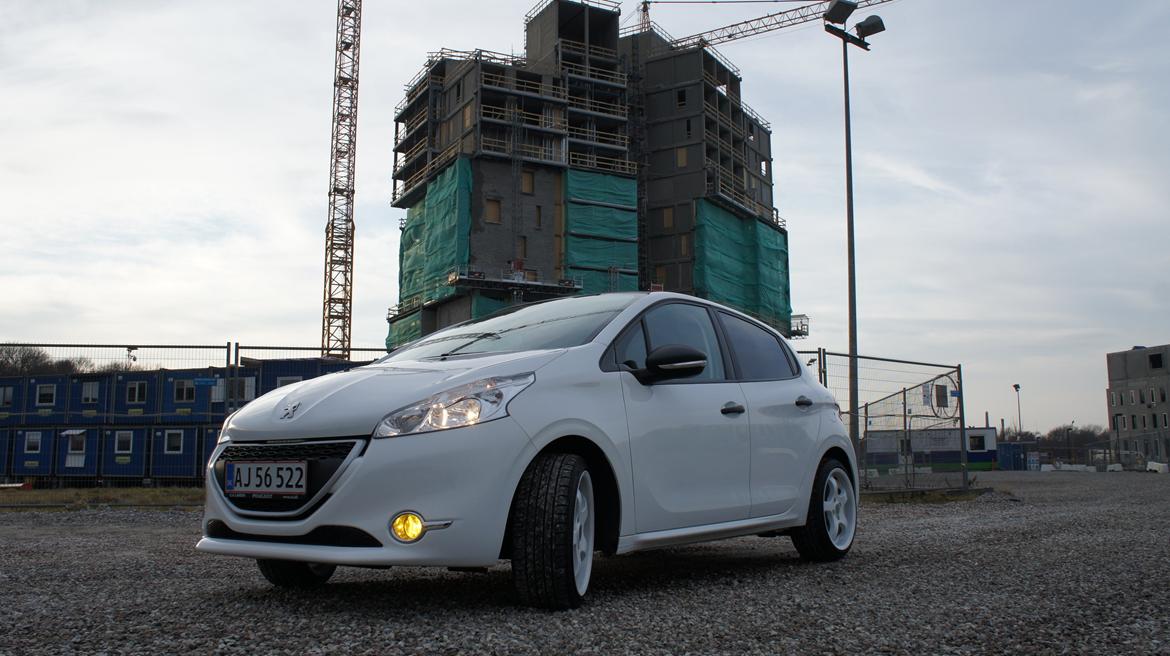 Peugeot 208 Champion Air billede 1