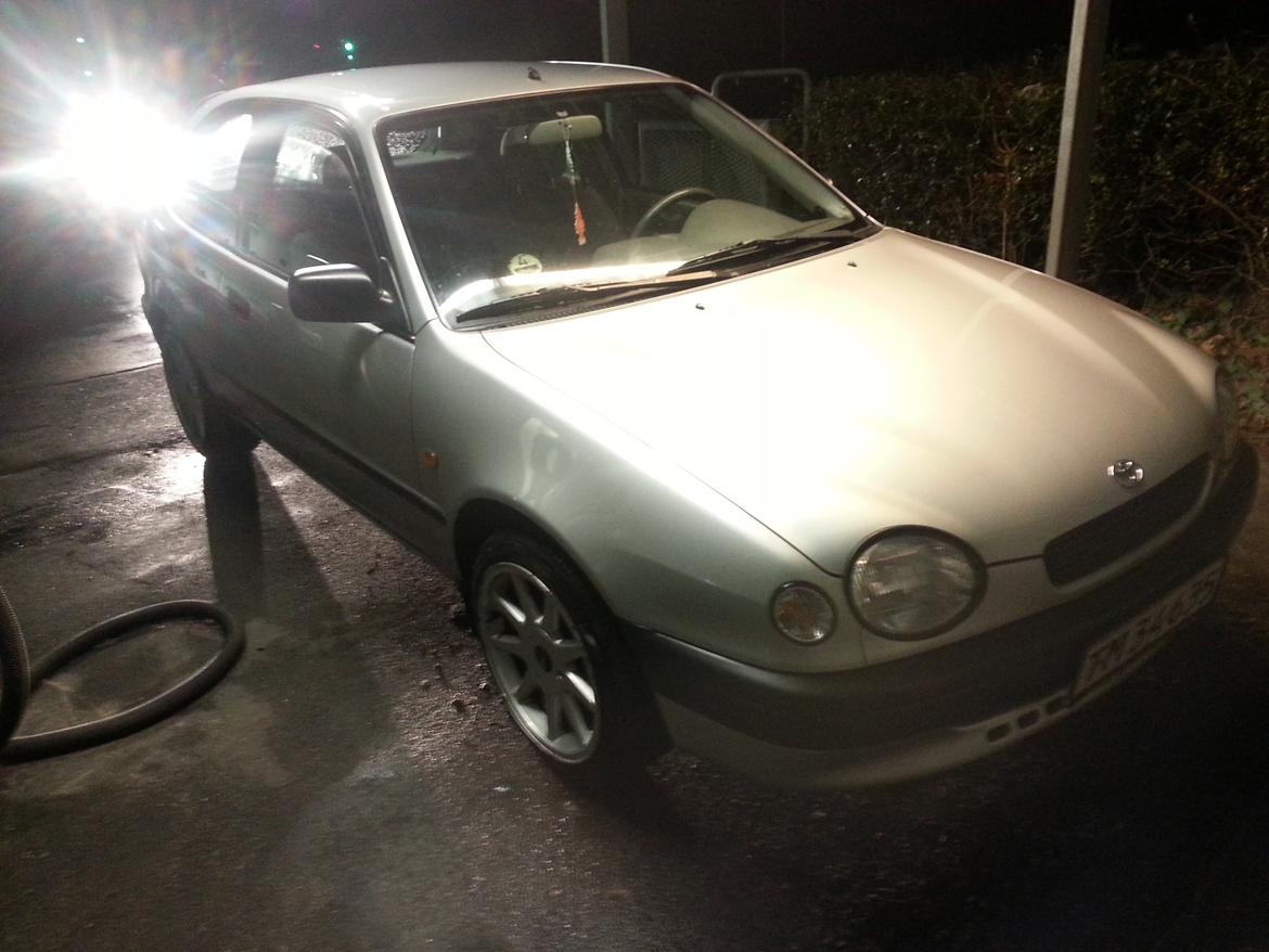 Toyota Corolla E11 billede 5