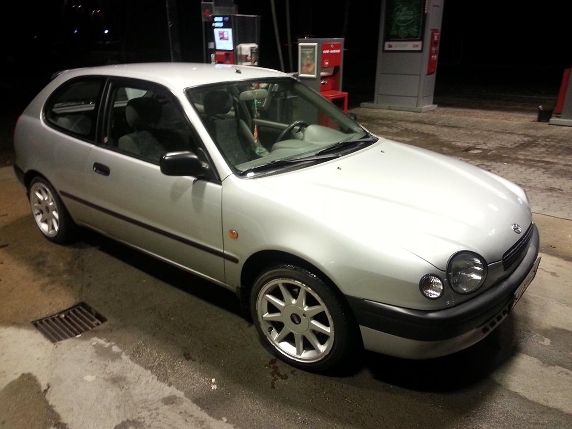 Toyota Corolla E11 billede 11