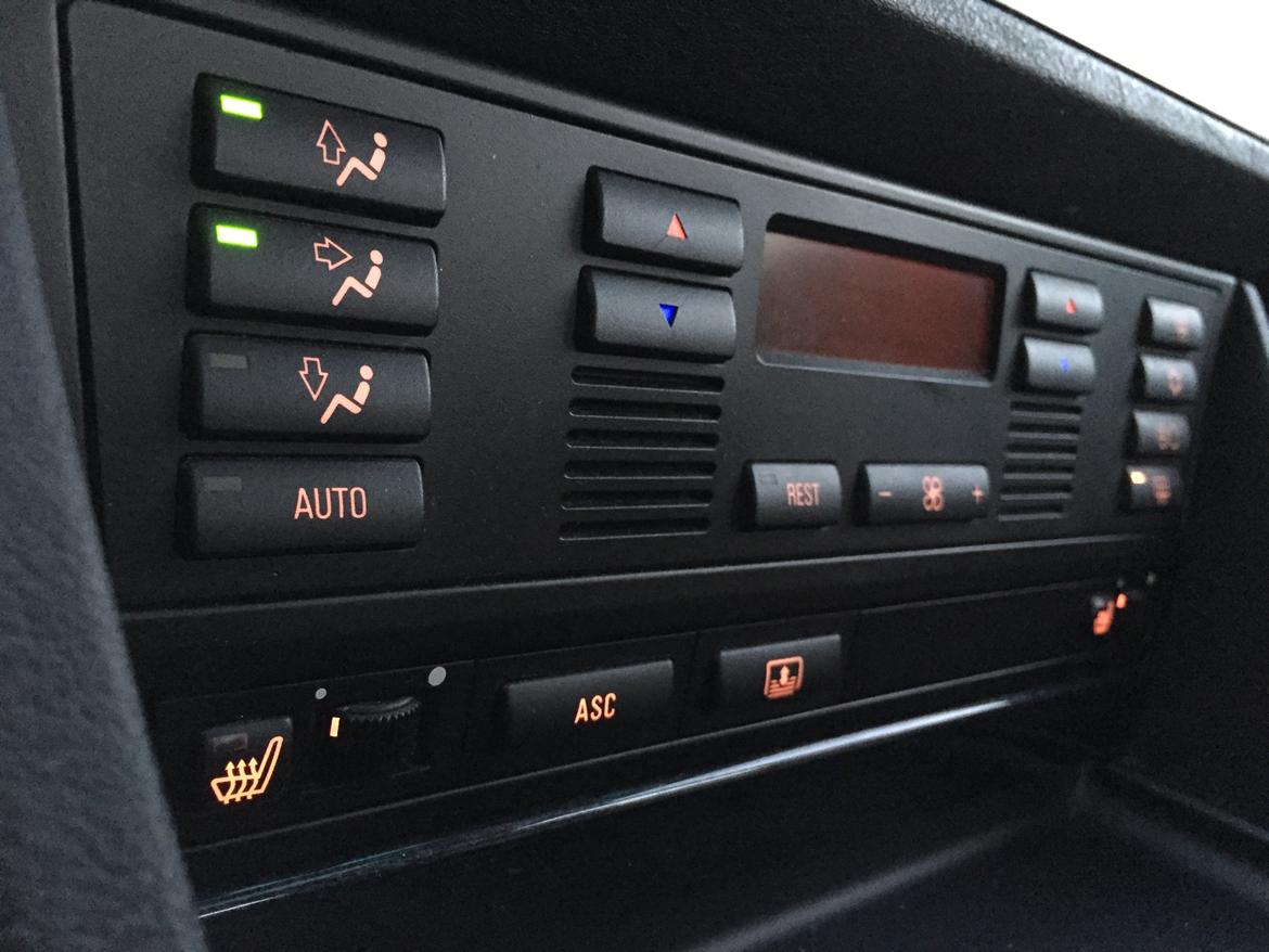 BMW 523i / SOLGT billede 8