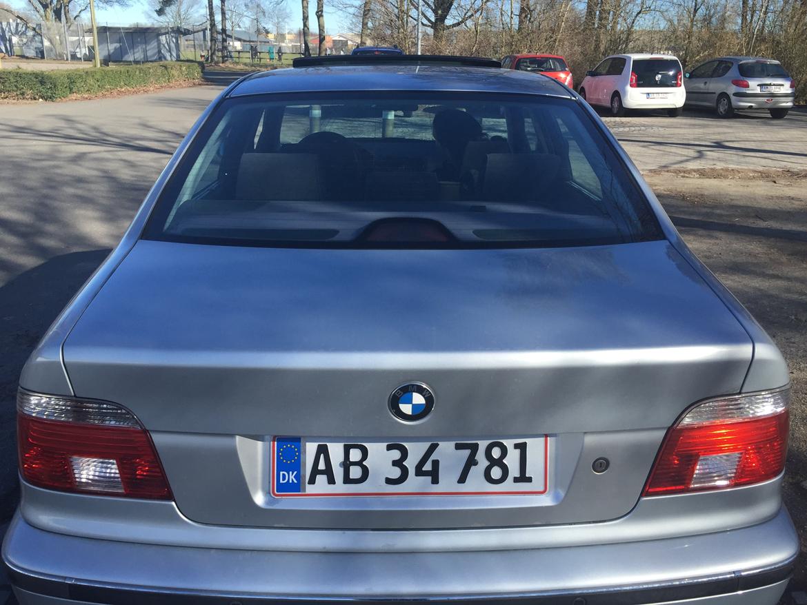 BMW 523i / SOLGT billede 14