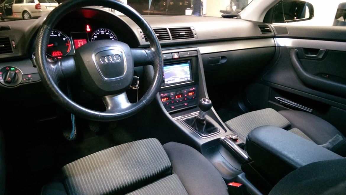 Audi A4 (b7) Avant SPORT billede 9