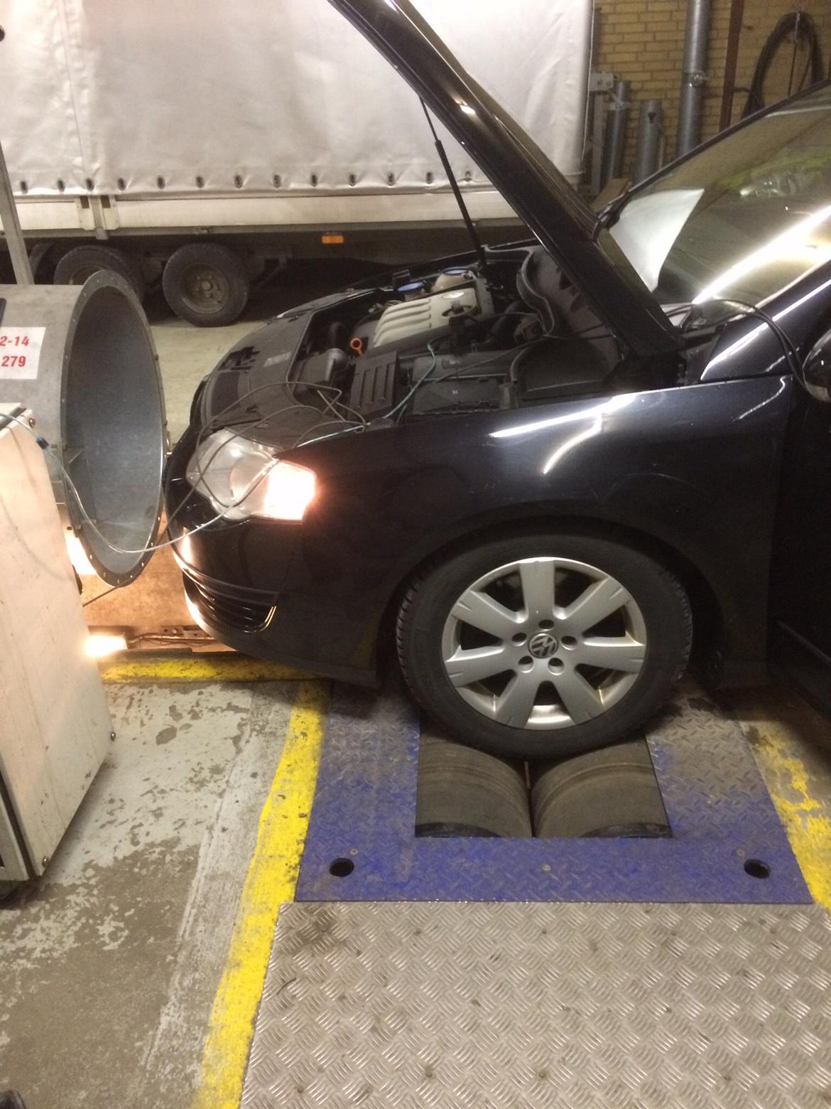 VW Passat 1,9 tdi105 comfort variant billede 1