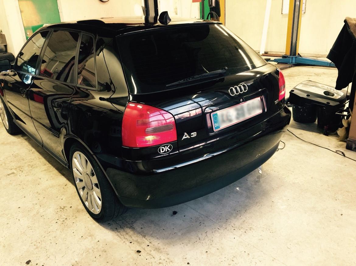 Audi A3 1.8 Ambiente 5d (SOLGT) billede 1