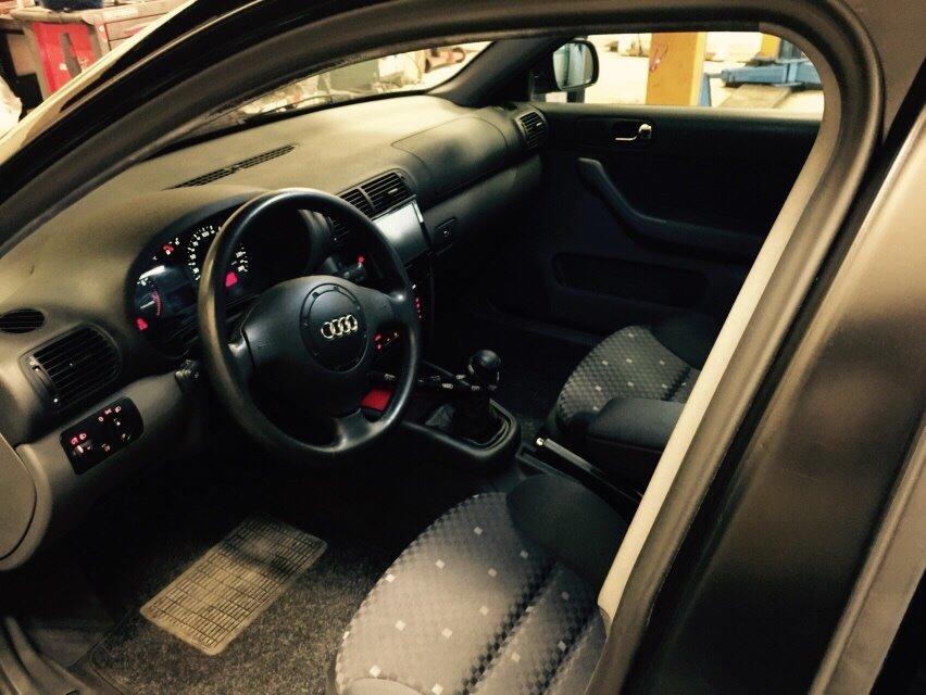 Audi A3 1.8 Ambiente 5d (SOLGT) billede 12