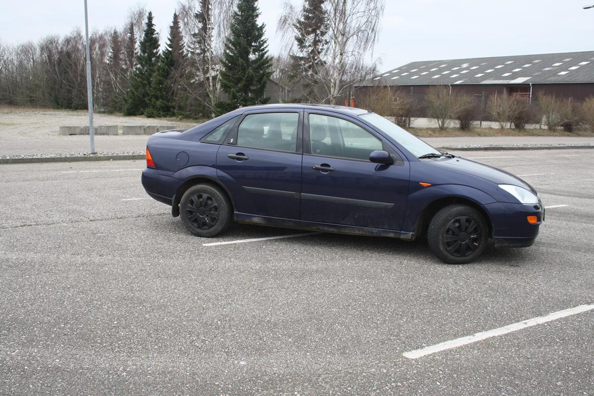 Ford Focus 2,0 16v   billede 3