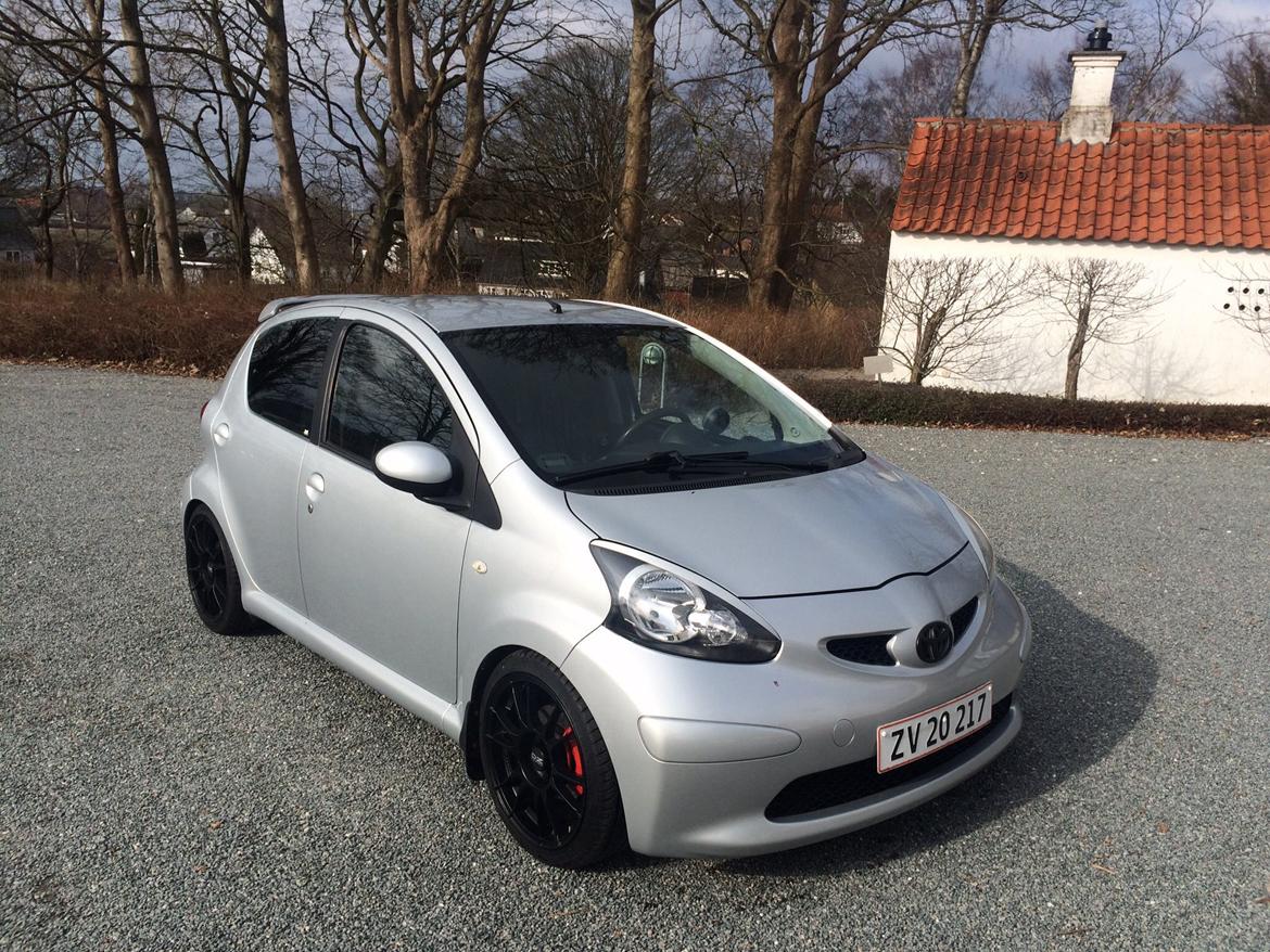 Toyota Aygo Black silver billede 10