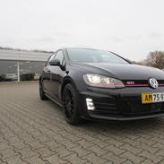 VW Golf 7 GTI Performance