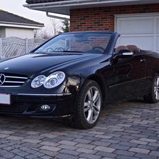 Mercedes Benz CLK200 Avantgarde Cabriolet Aut