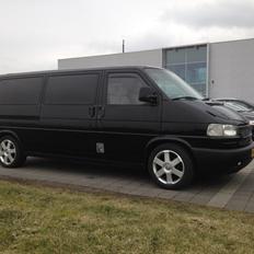 VW Transporter 2.5 TDI T4
