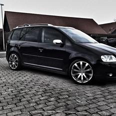 VW --Touran 1,9 Highline--