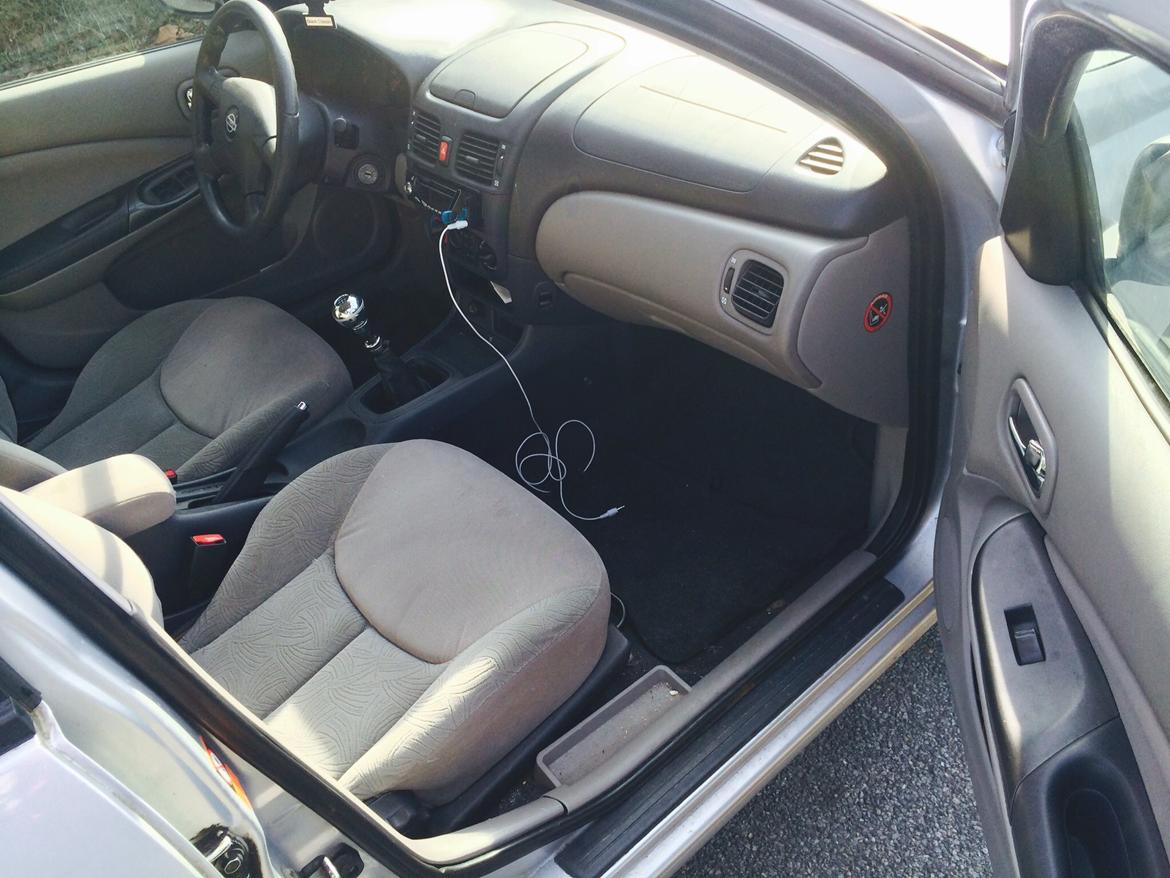 Nissan Almera Comfort  med TwinCam ( Tidl Bil ) billede 16