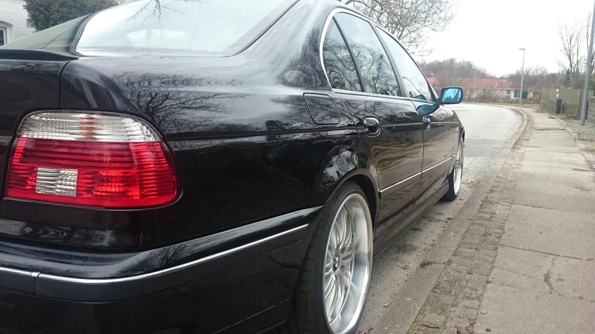 BMW E39 523i billede 2