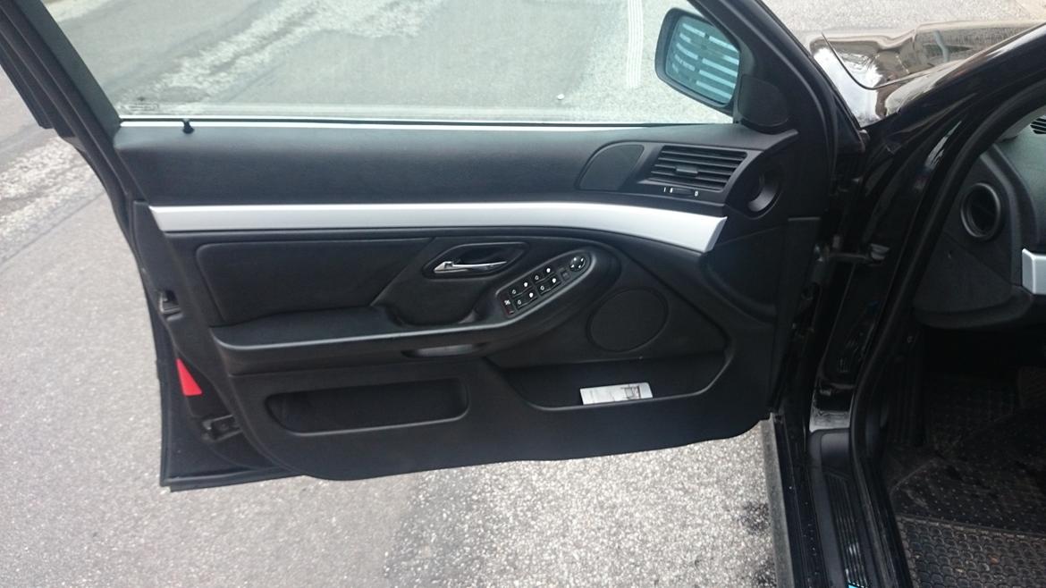 BMW E39 523i billede 8