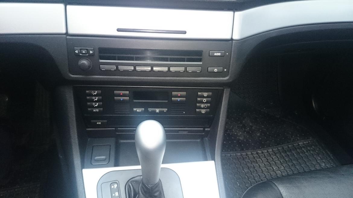 BMW E39 523i billede 10