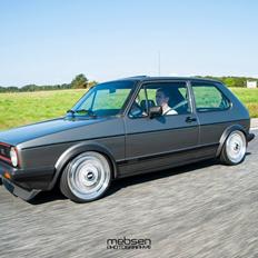 VW Golf 1 GTI Pirelli