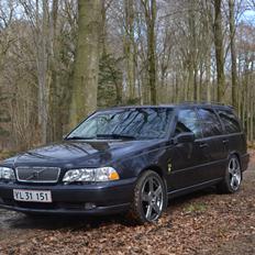 Volvo V70 2.5T AWD