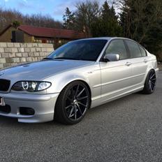 BMW E46 330i 