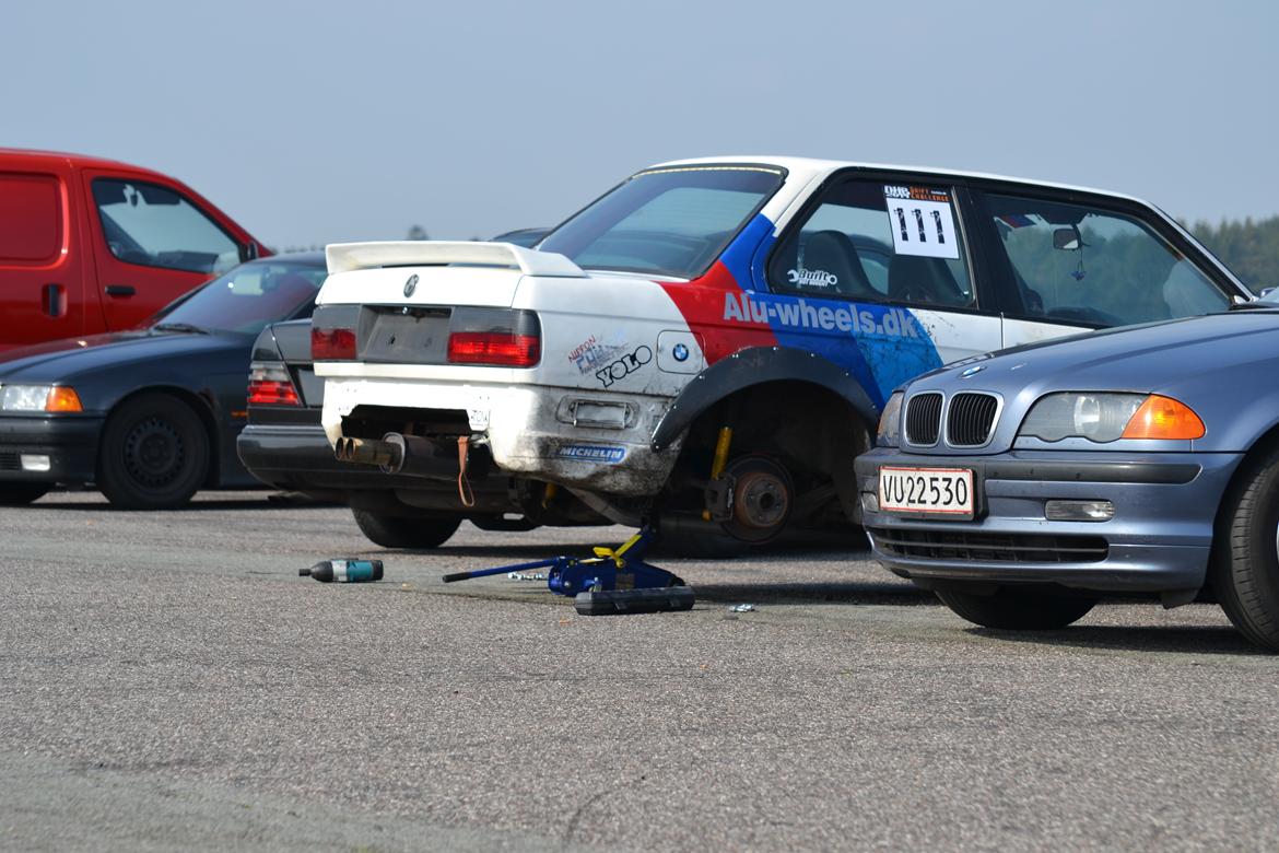 BMW E30 335i DRIFTER /// M-TECH - Vandel raceday! :)  billede 13