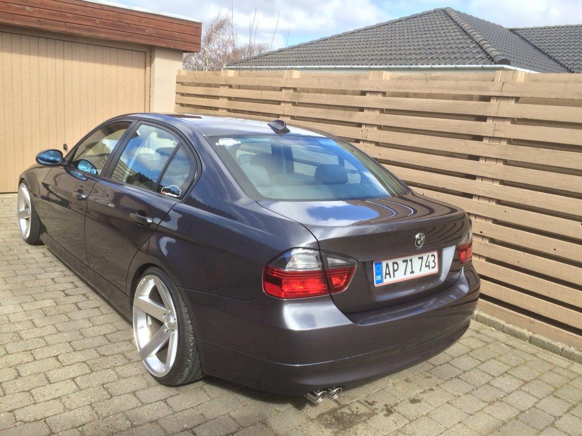 BMW 320i e90 billede 13