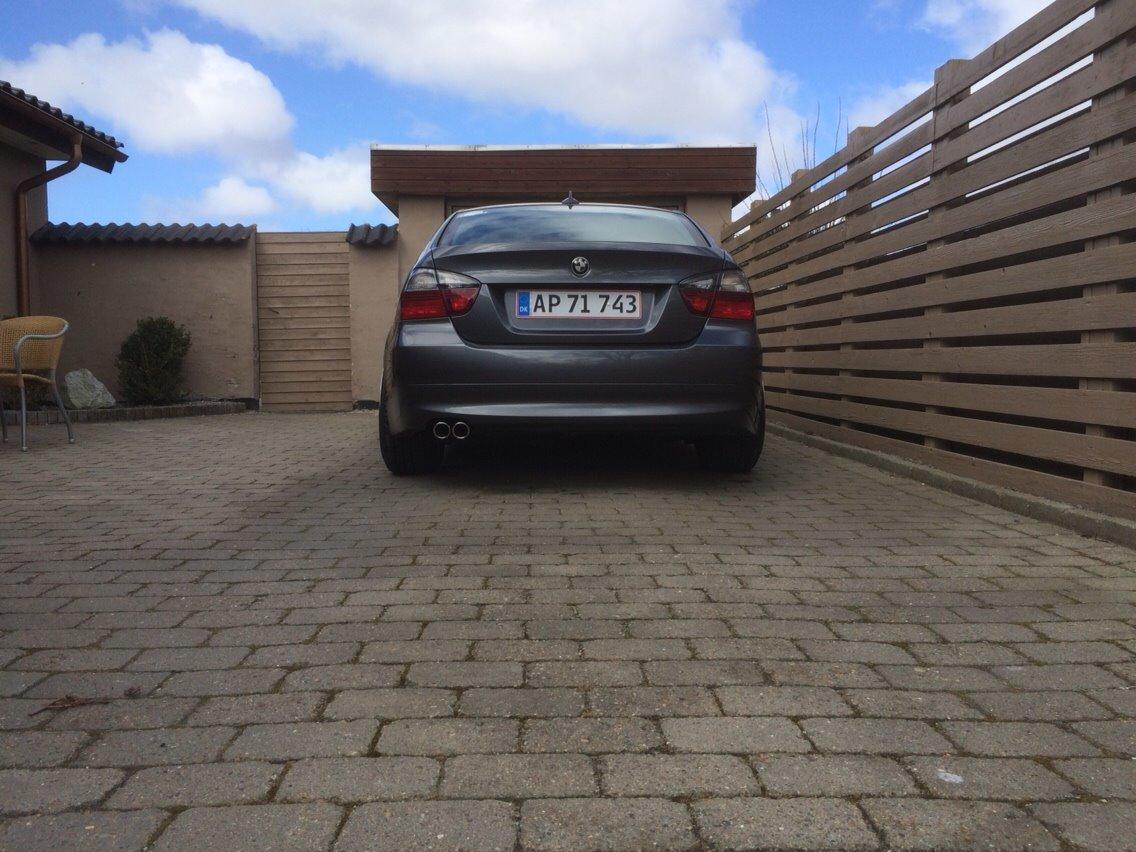 BMW 320i e90 billede 15