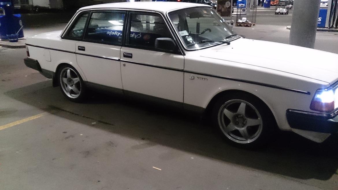 Volvo 240 GL billede 6