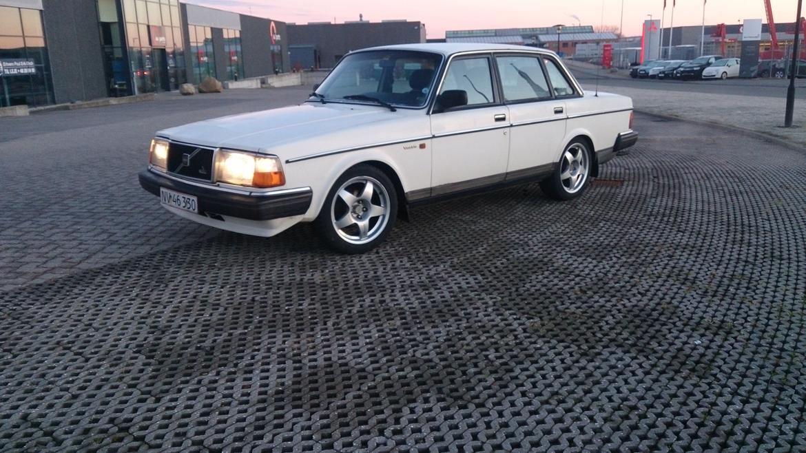 Volvo 240 GL billede 7