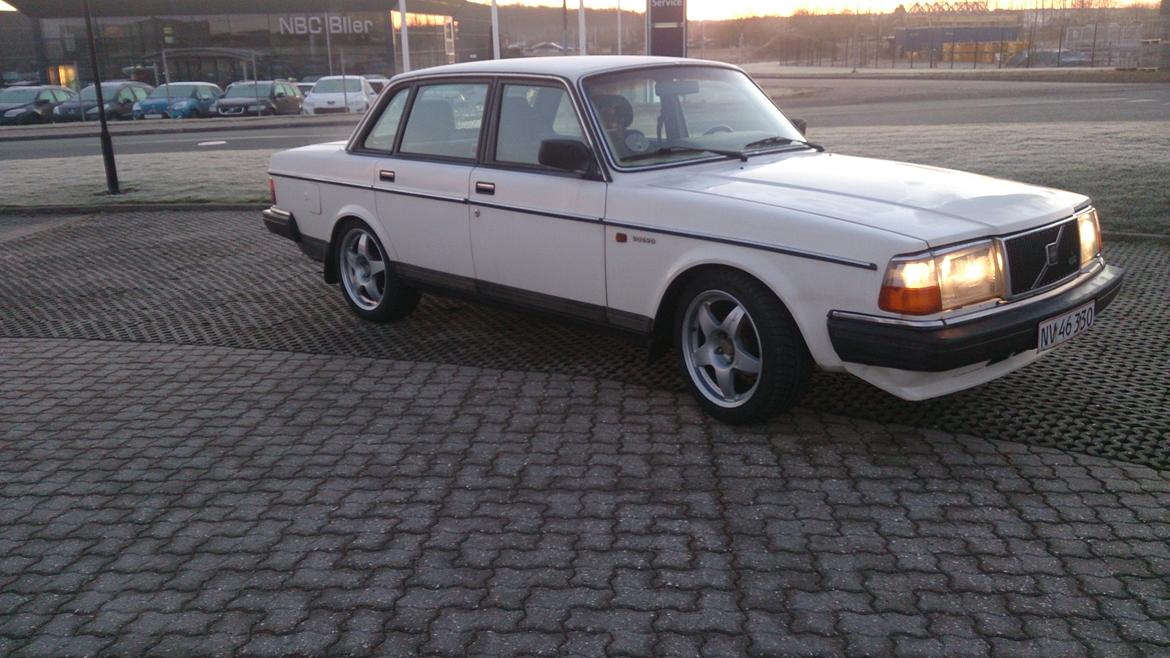 Volvo 240 GL billede 8