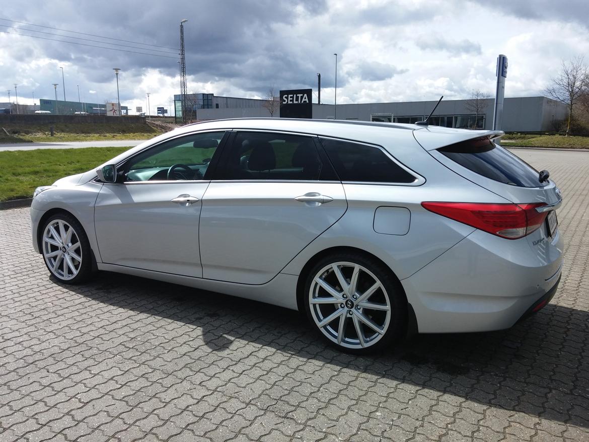 Hyundai i40 2,0 GDI Premium Panorama billede 2