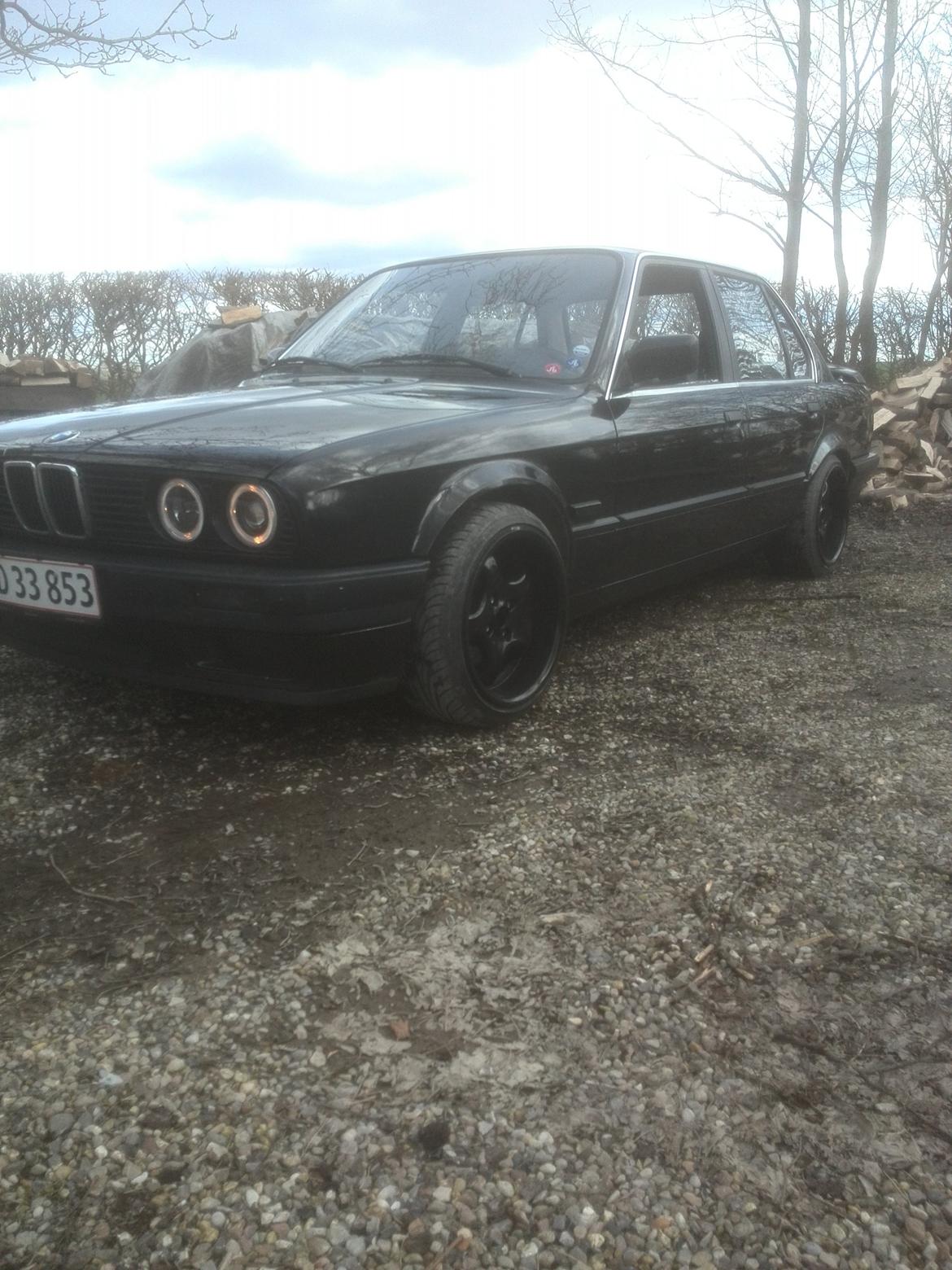 BMW e30 316i billede 1