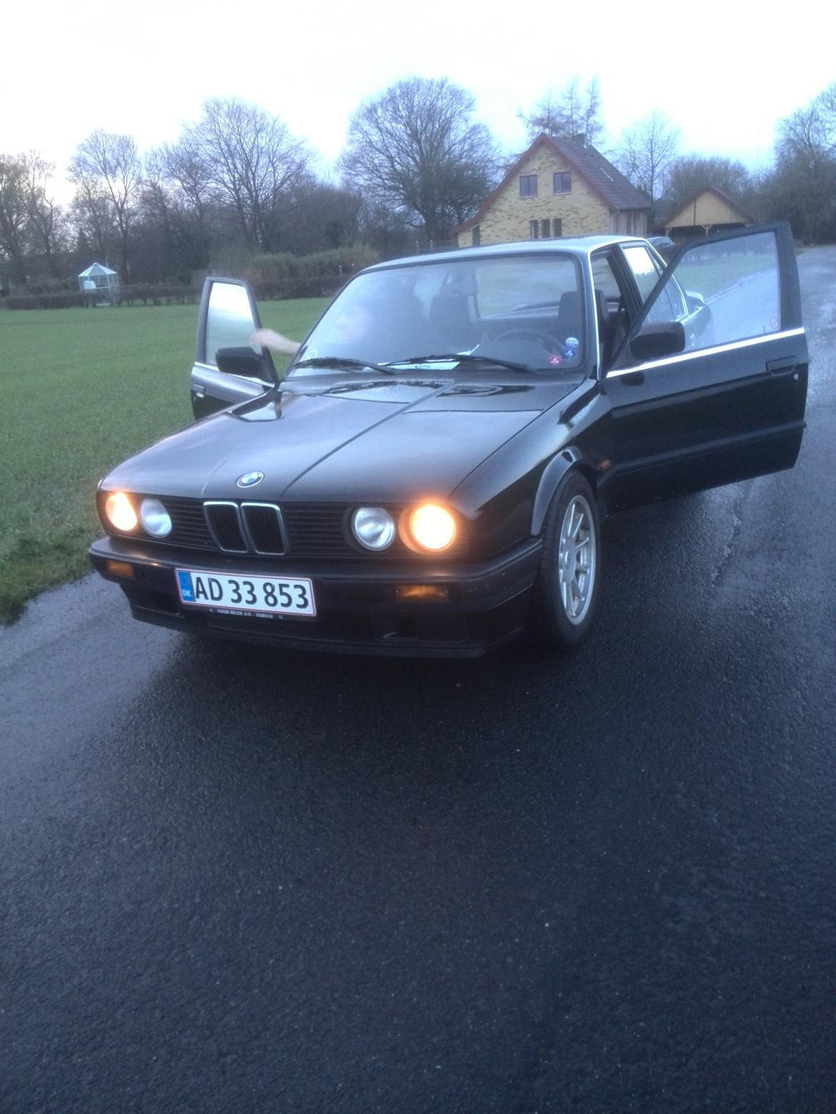 BMW e30 316i billede 8
