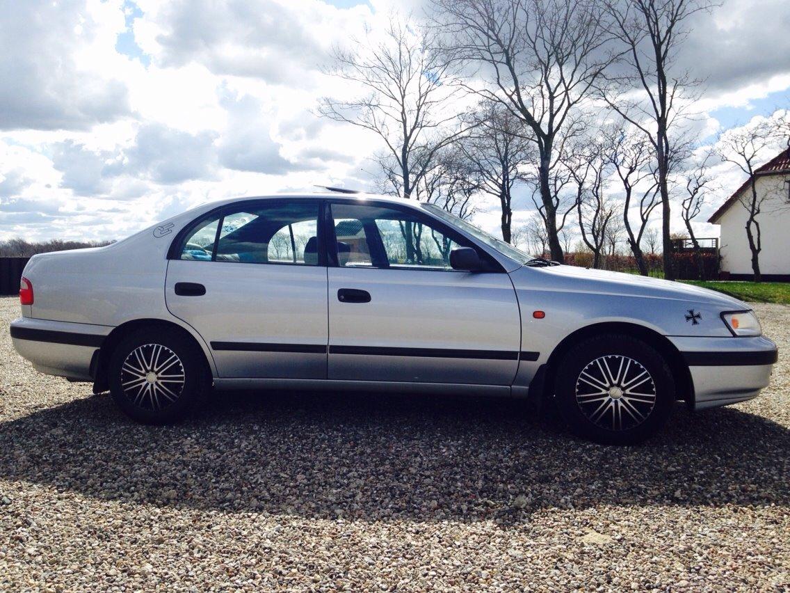 Toyota Carina E (SOLGT) billede 3