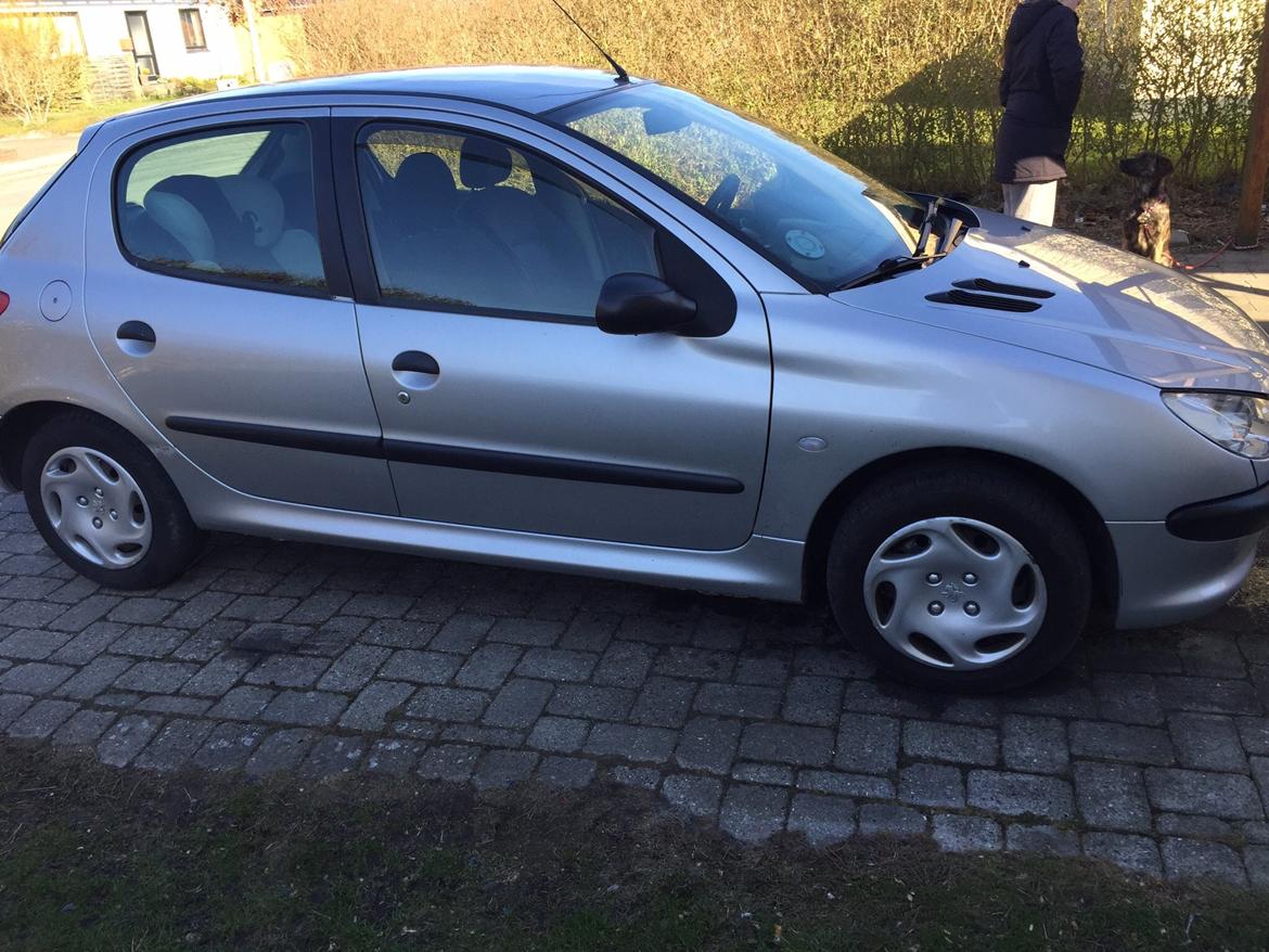 Peugeot 206 billede 2