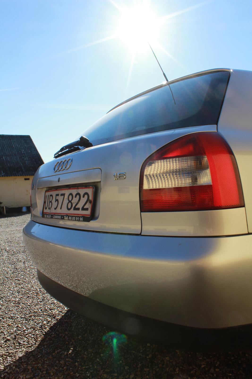 Audi A3 1.6 8L Attraction SOLGT billede 8