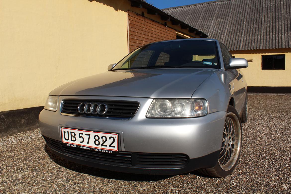Audi A3 1.6 8L Attraction SOLGT billede 1