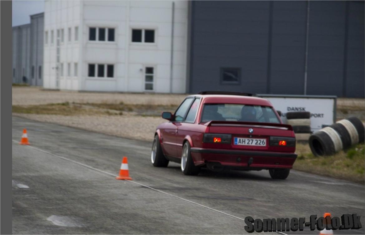BMW E30  320  billede 11