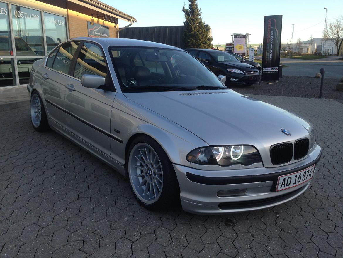 BMW 320i billede 7