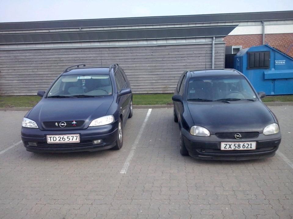 Opel Corsa Boobies - holder i varde sammen med en ven :D billede 5