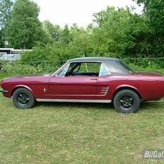 Ford Mustang - Solgt