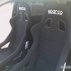 VW Golf 2 GTI Color [Solgt]