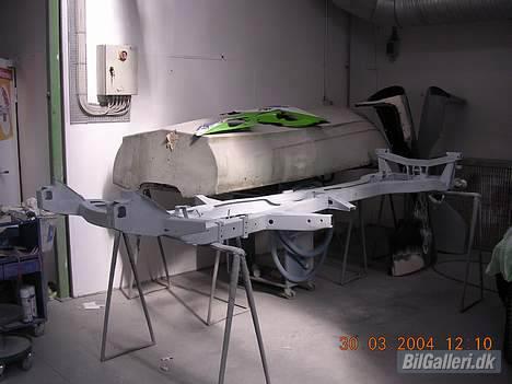 Triumph Spitfire 1500 (2,0 R6) - Bundramme efter metallisering - ved maleren. billede 8