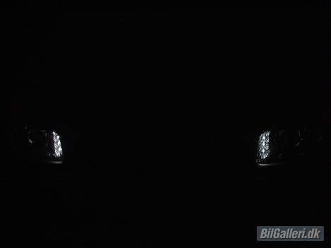 VW Passat 35i GT "SOLGT" - LED dioderne i aktion de lyser faktisk pænt meget IRL!!! billede 13