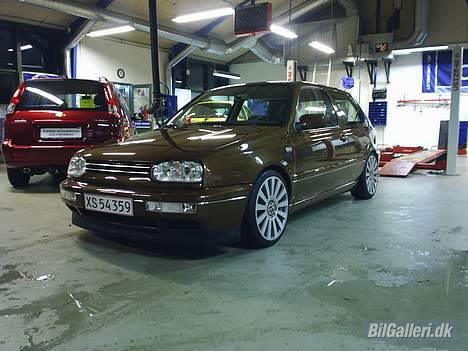 VW golf 3=det brune punktom= billede 1