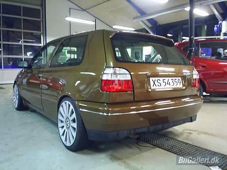 VW golf 3=det brune punktom= billede 2