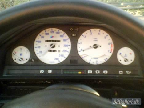 BMW e30 billede 7