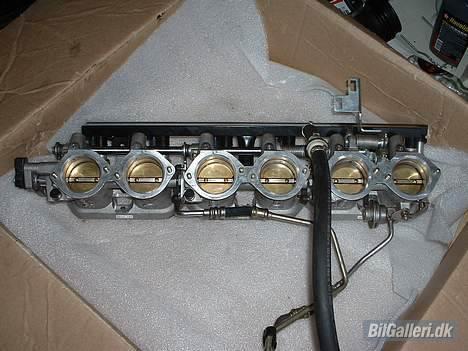 BMW 325i coupe *solgt* billede 7