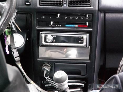 Toyota Corolla 1,6 GTI *SOLGT* - Kabine 3 billede 13