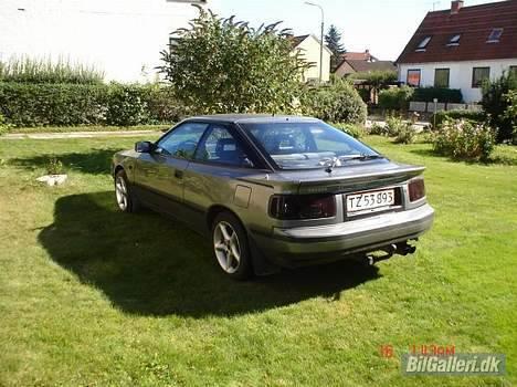 Toyota Celica SOLGT - det var så annonce billedet jeg faldt for ;o) Den står jo også kanon flot!!!  billede 3