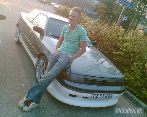 Toyota Celica SOLGT - så blev den lækker!  ligesom ejeren.. eller noget.  billede 4