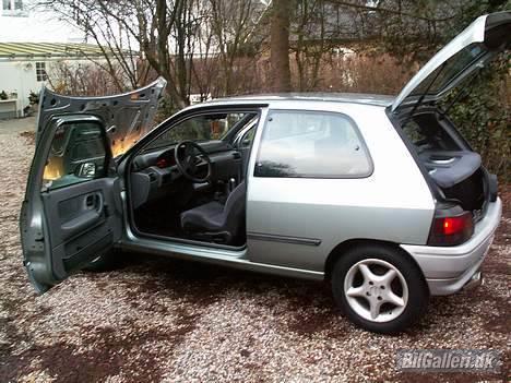 Renault Clio "voldtaget og død" billede 4